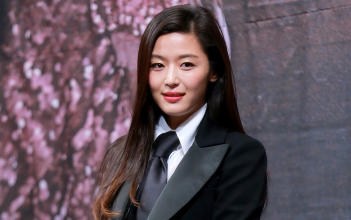 Jun Ji Hyun Banjir Komentar Iri Usai Sang Suami Diangkat Jadi CEO