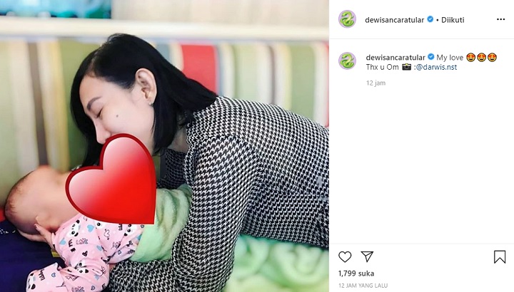 Dewi Sanca Bagikan Foto Bareng Bayi dan Ungkap Namanya, Sudah Melahirkan?