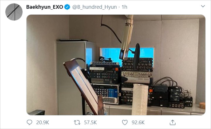 Baekhyun EXO Berikan Kode Bakal Rilis Album Solo Kedua?
