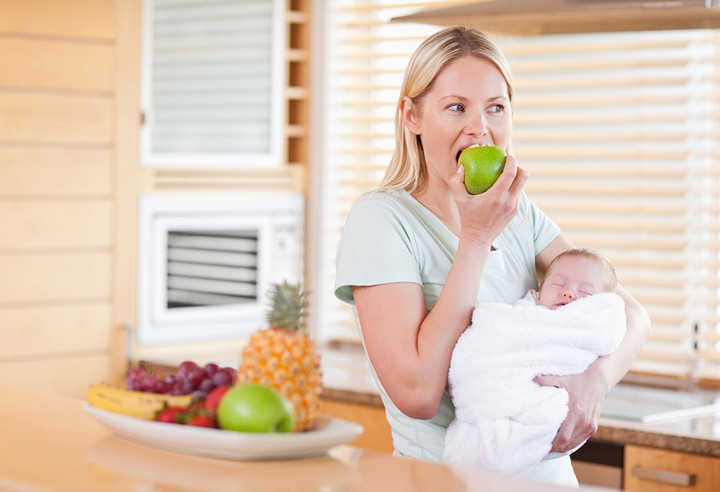 Tak Perlu Diet, Menjaga Pola Makan Juga Bisa Membantu Menurunkan Berat Badan Usai Melahirkan