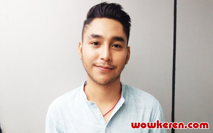 Krisjiana Baharuddin Beri Pembelaan Saat Istrinya Dicibir Karena Belum Berhijab