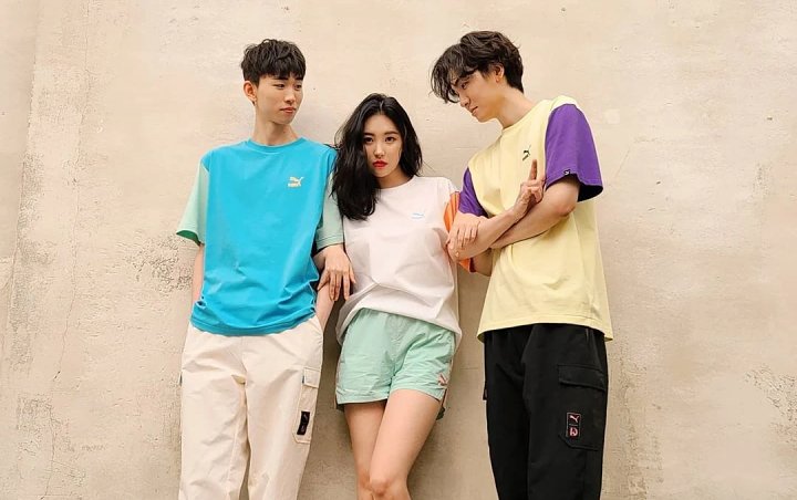 Sunmi Bagikan Foto Terupdate Bareng Adik-Adiknya yang Tinggi dan Tampan Sunmi Bagikan Foto Terupdate Bareng Adik-Adiknya yang Tinggi dan Tampan