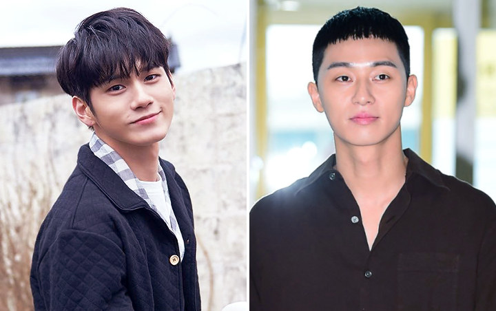Fans Berat Itaewon Class, Ong Sung Woo Nyamar Jadi Park Seo Joon di Radio Star Fans Berat Itaewon Class, Ong Sung Woo Nyamar Jadi Park Seo Joon di Radio Star