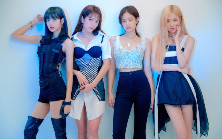 BLACKPINK Sama Sekali Tidak Punya Staf Pria Diduga Sebab Alasan Ini BLACKPINK Sama Sekali Tidak Punya Staf Pria Diduga Sebab Alasan Ini
