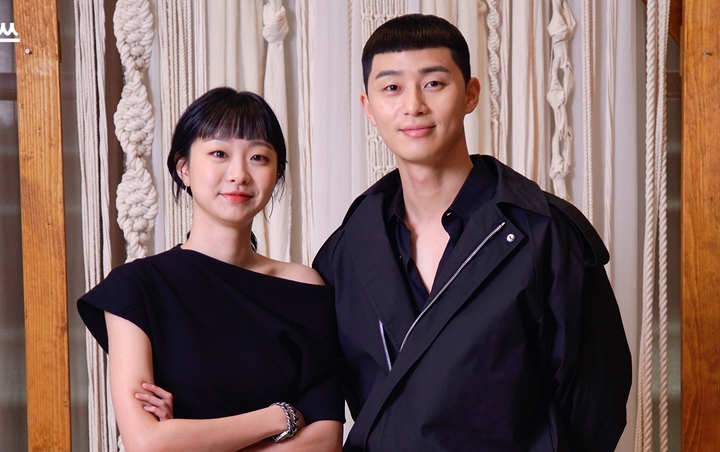 Park Seo Joon dan Kim Da Mi 2 Kali Ciuman Hot di Final 'Itaewon Class', Fans: Vacum Cleaner