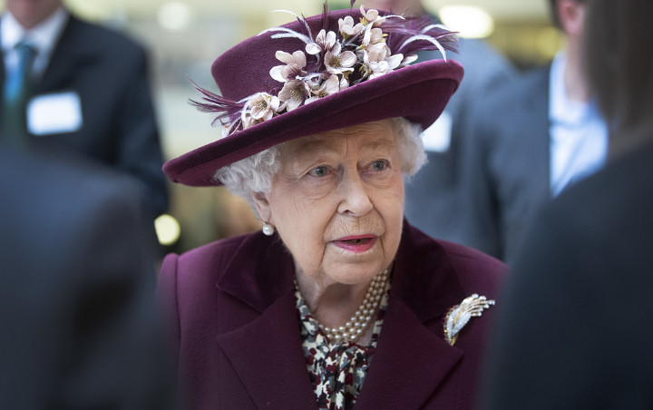 Staf Ratu Elizabeth Positif Corona, Kerajaan Inggris Langsung Panik