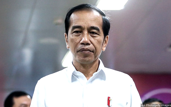 Ibunda Meninggal, Presiden Joko Widodo Melayat ke Solo 'Disentil' Jaga Jarak