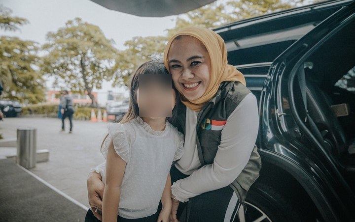 Positif Corona, Viral Video Detik-Detik Bupati Karawang Cellica Sesak Napas Saat Pidato