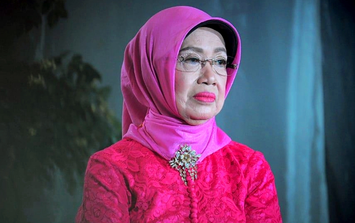 10 Artis ini Turut Berduka Cita atas Wafatnya Ibunda Presiden Jokowi