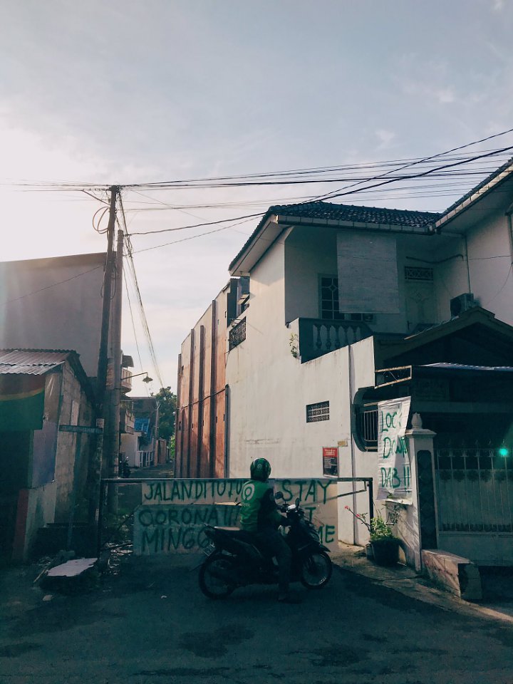 Pendatang Dilarang Masuk ke Wilayah Isolasi