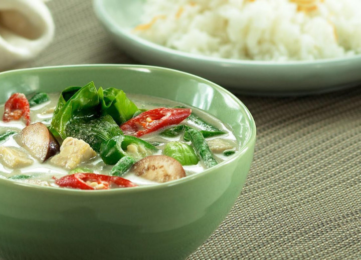 Masak Makan Siang Yang Kaya Akan Sayuran