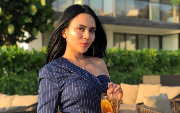 Anggita Sari Pose Cantik Hamil 7 Bulan, Balas Menohok Saat Diminta Ungkap Identitas Suami