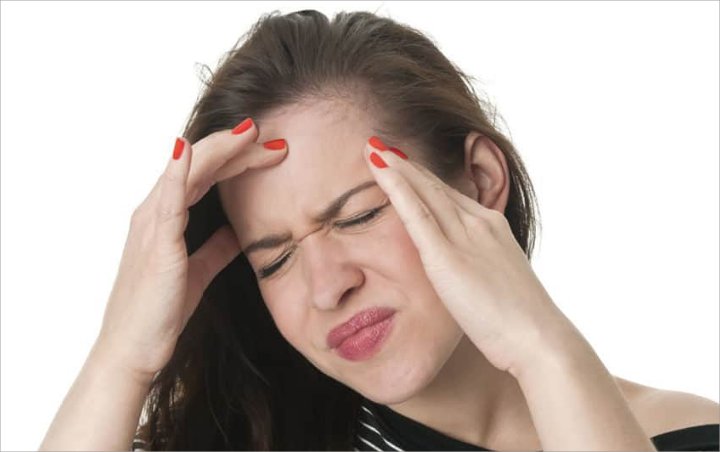 Tak Melulu Dengan Obat, 8 Tips Ini Bakal Bantu Kalian Atasi Migrain Menyakitkan Secara Alami!
