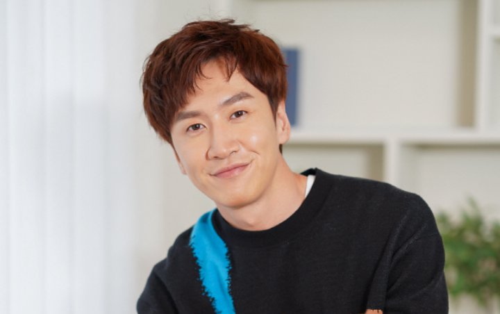 Lee Kwang Soo Diincar Jadi Pemeran Utama Film 'Gwanghwamun Jealousy Fight'