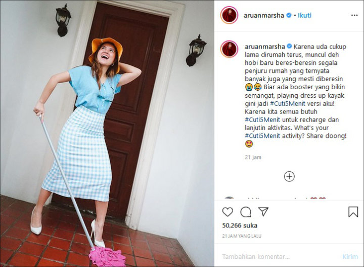 Mirip Shandy Aulia, Marsha Aruan Juga Pakai Dress dan High Heels Saat Bersihkan Rumah