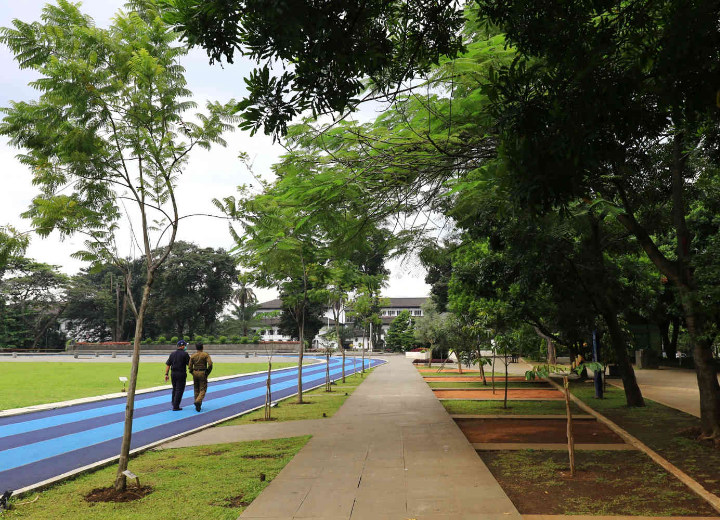 Pembatasan Kegiatan Di Tempat Atau Fasilitas Umum
