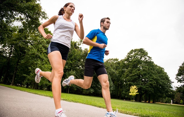 Jogging Dianjurkan Dengan Formasi Sebaris Demi Hindari Corona, Ini Faktanya