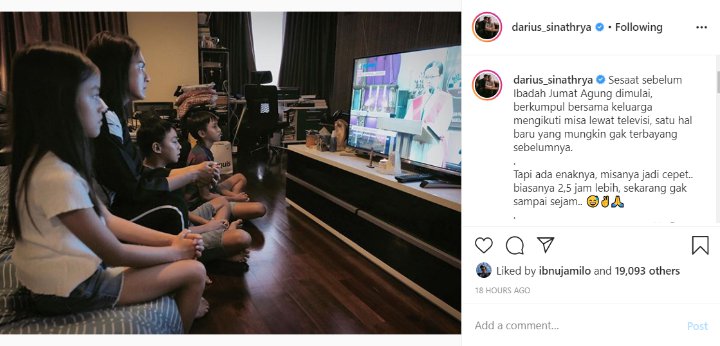 Ikuti Ibadah Jumat Agung Lewat TV, Darius Sinathrya Sebut Pengalaman Baru