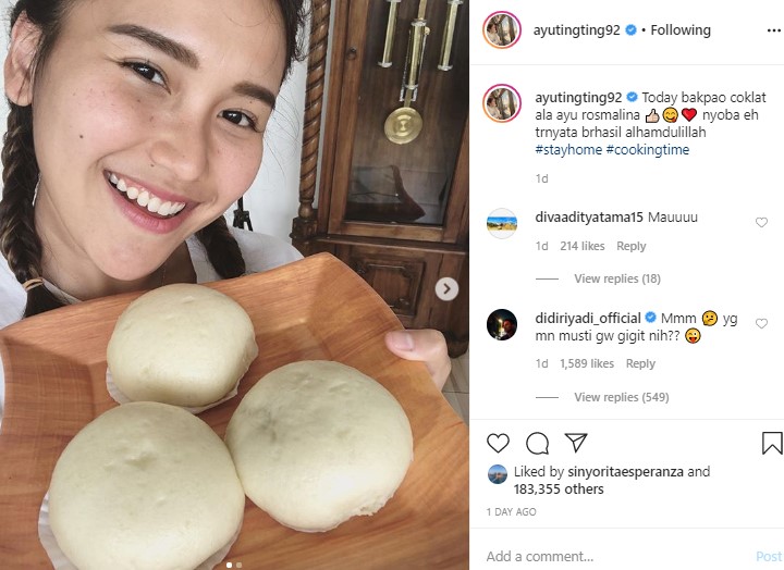 Ayu Ting Ting Pamer Berhasil Masak Bakpao, Komentar Didi Riyadi Jadi Sorotan