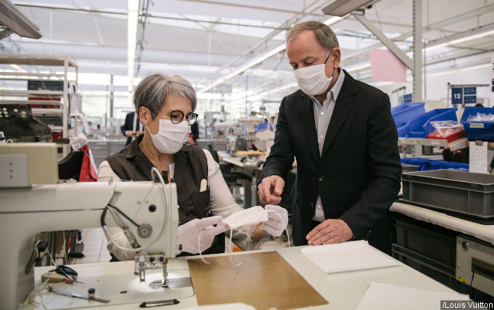 Susul Dior dan Prada, Louis Vuitton Kerahkan 300 Staf Untuk Produksi Masker Corona