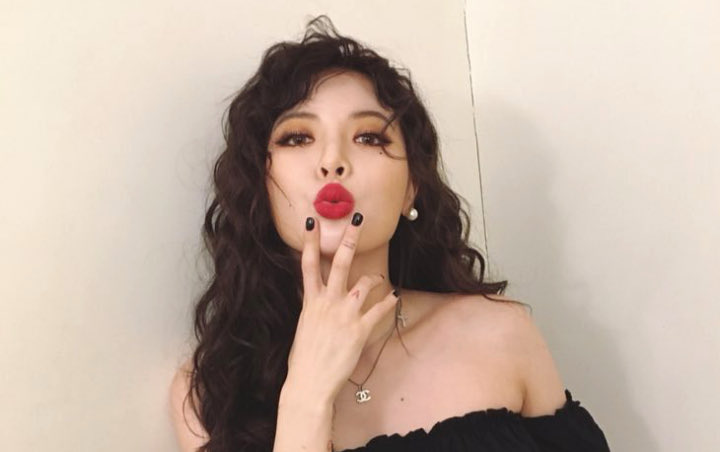 Usai Tunjukkan Menu Nasi Sekepal untuk Diet, HyunA Pamer Bodi Seksi Umbar Abs