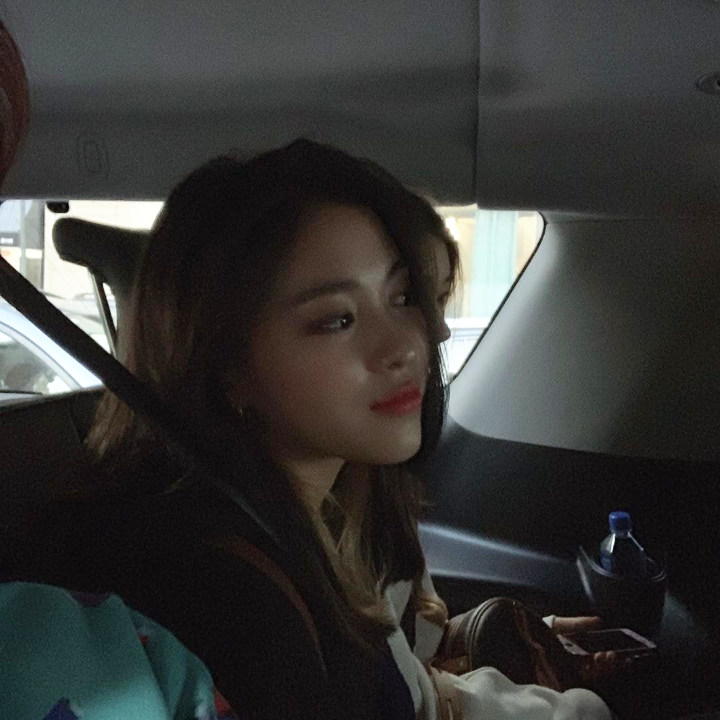 Ryujin ITZY dan Han So Hee Dibilang Mirip Banget, Foto Ini Bikin Bingung