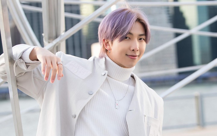 Ditelepon Dikala Live YouTube, Sistem RM BTS Panggil Sang Ayah Jadi Sorotan Ditelepon Dikala Live YouTube, Sistem RM BTS Panggil Sang Ayah Jadi Sorotan