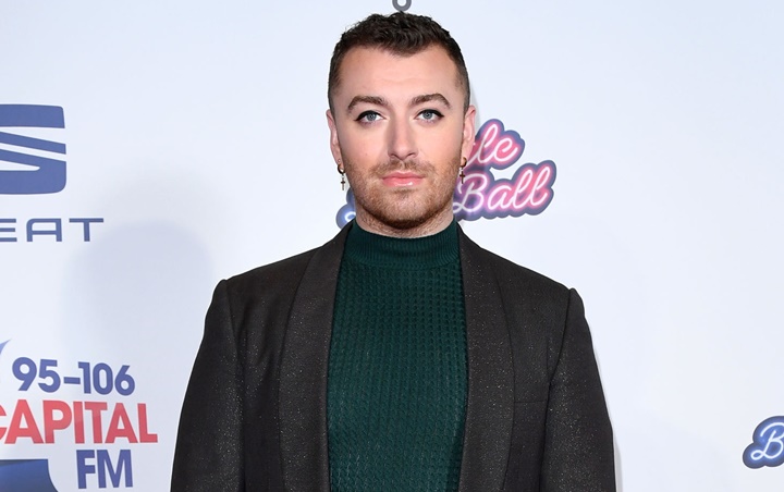 Sam Smith Klaim Dirinya Terinfeksi Corona