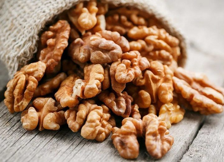 Kacang Kenari dan Almond