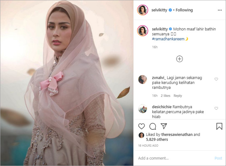 Posting Foto Berhijab Sambut Ramadan, Selvi Kitty Diprotes Kelihatan Rambutnya
