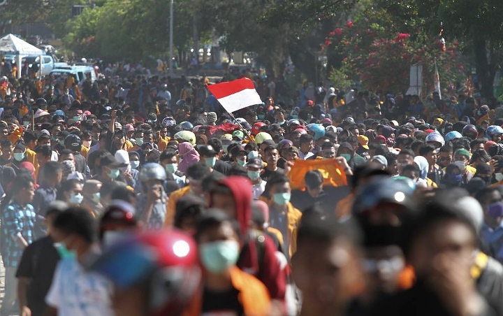 Jokowi Tunda Bahas Omnibus Law, Buruh Batal Demo 30 April