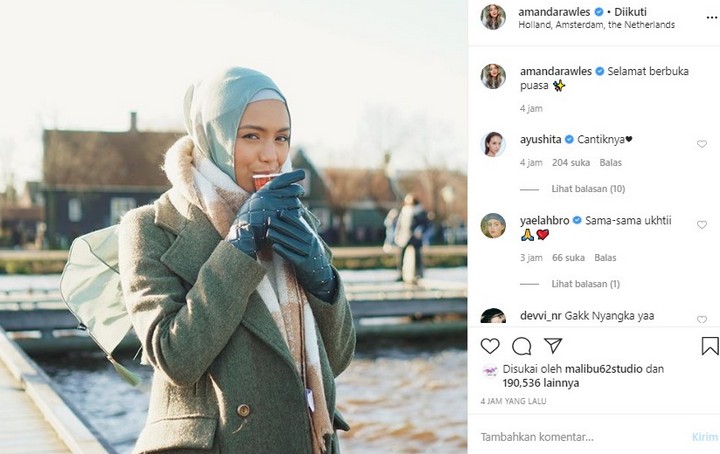 Amanda Rawles Cantik Berhijab