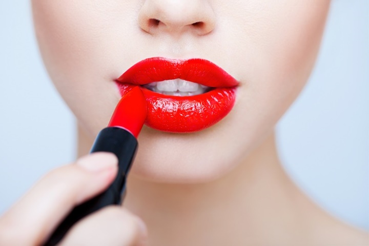 Kurangi Penggunaan Lipstik
