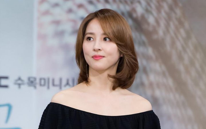 Comeback Drama Berakhir 2 Tahun, Han Hye Jin Ungkap Sisi Menarik Mothers Comeback Drama Berakhir 2 Tahun, Han Hye Jin Ungkap Sisi Menarik Mothers