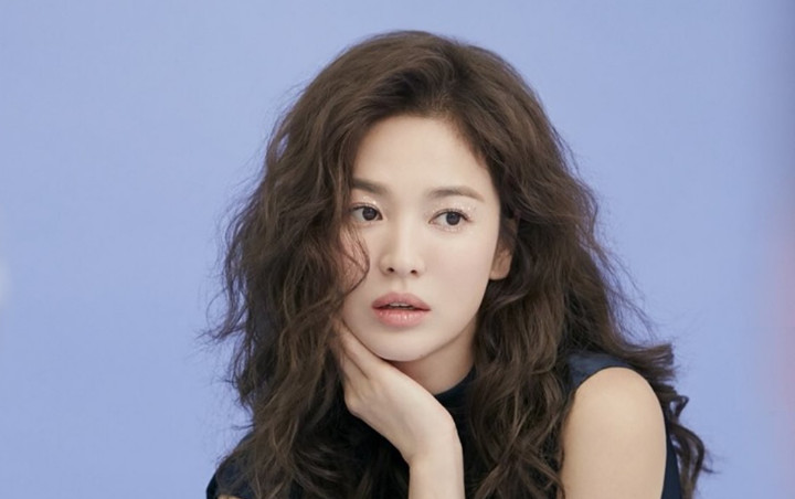 Song Hye Kyo Pemotretan Sensual dan Berkelas di Ranjang, Cantiknya Paripurna