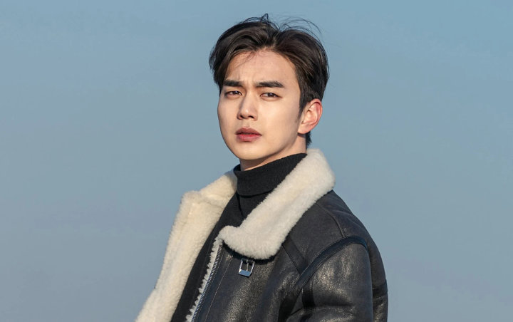 Warna Rambut Baru Yoo Seung Ho Bikin Stress Stress, Masyarakat Pro Kontra