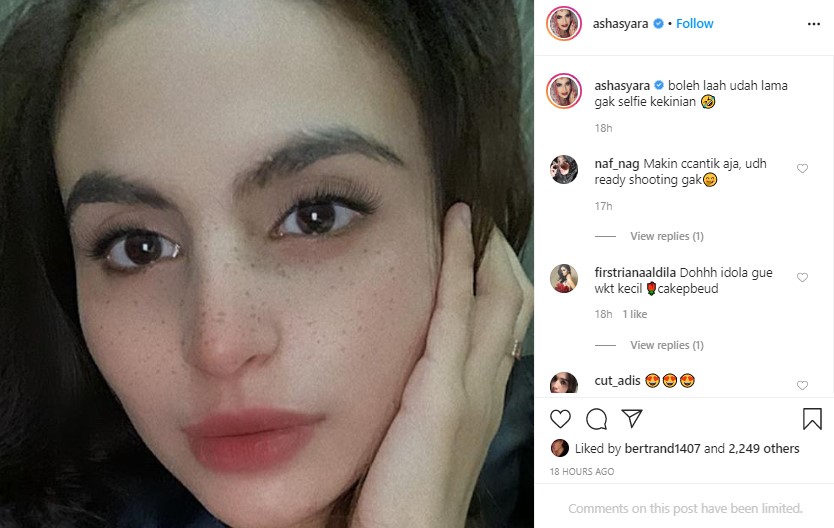  Asha Shara Posting Foto Tak Berhijab Demi Bisa Kekinian?