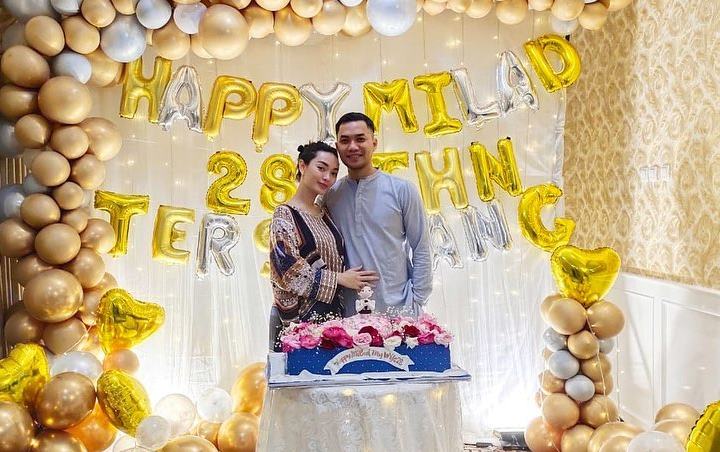 Kelakuan Zaskia Gotik di Ranjang Bikin Suami Menjerit, Ngode Ingin