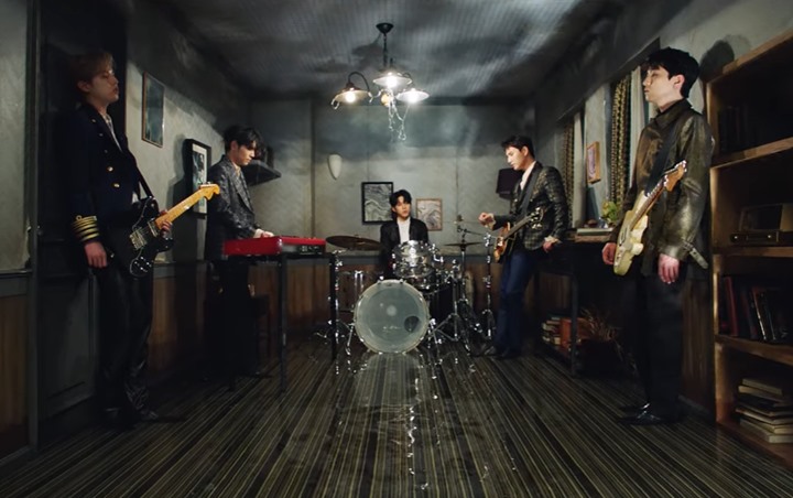 DAY6 Sampaikan Kehampaan Via Lirik Emosionil Dalam MV Comeback Zombie DAY6 Sampaikan Kehampaan Via Lirik Emosionil Dalam MV Comeback Zombie