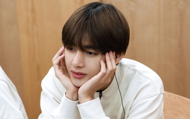 V BTS Tebar Foto Aneh-Aneh Melainkan Lantas Dihapus, Komponen Disensor Tuai Sorotan V BTS Tebar Foto Aneh-Aneh Melainkan Lantas Dihapus, Komponen Disensor Tuai Sorotan