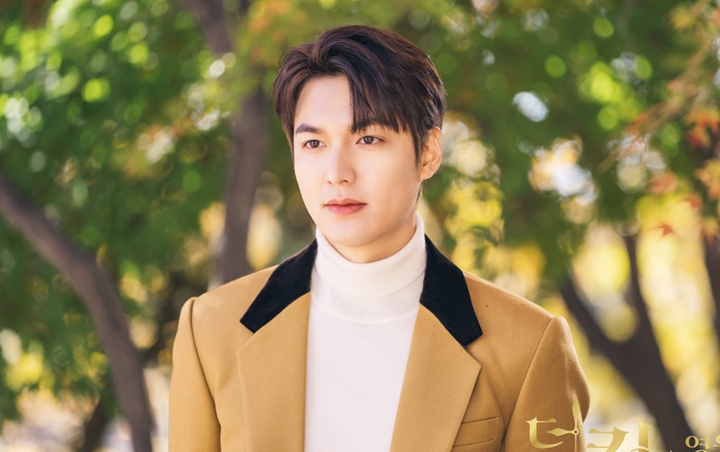 Dikritik Terlalu Banyak, Lee Min Ho Ngiklan Kopi di The King: Eternal Monarch Bikin Tertawa Dikritik Terlalu Banyak, Lee Min Ho Ngiklan Kopi di The King: Eternal Monarch Bikin Tertawa
