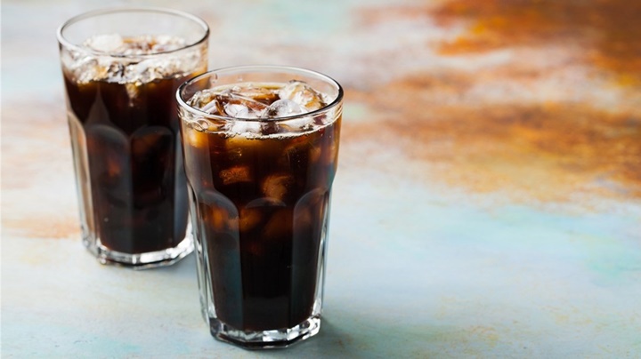 Hindari Minuman Bersoda dan Kafein