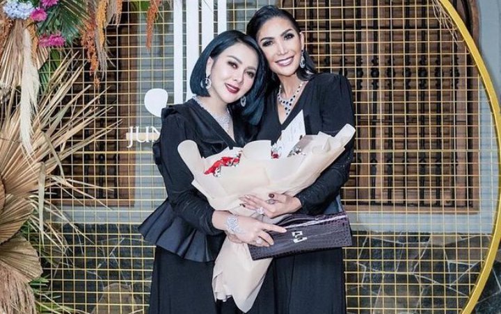Nasib Sahabat Syahrini Pasca Labrak Papa Angkat, Foto Seksi-Aib Suami Dibongkar?