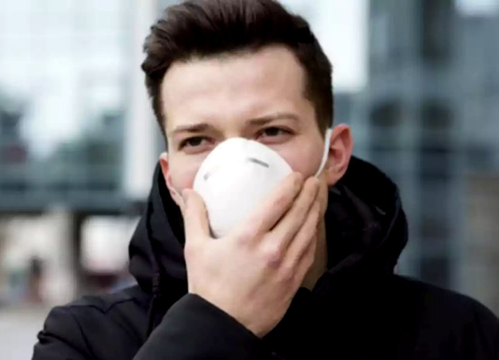 Masker Sering Disentuh