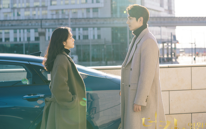 Lee Min Ho dan Kim Go Eun Kecupan Hot, Rating The King: Eternal Monarch Melejit Lee Min Ho dan Kim Go Eun Kecupan Hot, Rating The King: Eternal Monarch Melejit