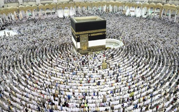 Menag Buka Opsi Batalkan Haji di Tengah Corona, DPR Buka Suara