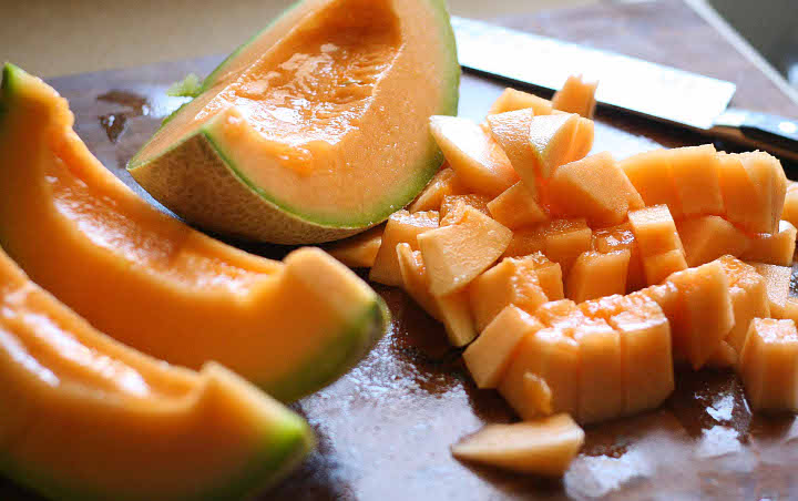 Sering Dijadikan Takjil Berbuka Puasa, Yuk Intip 8 Manfaat Melon Untuk Kesehatan Kalian!