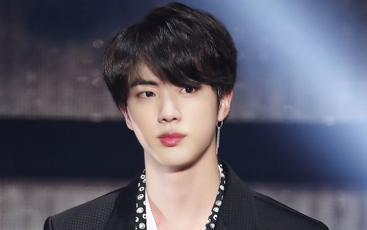 Jin BTS Curhat Tidur Habis Makan Kaki Babi Kukus, Wajah Kembung Jadi Hot Topic