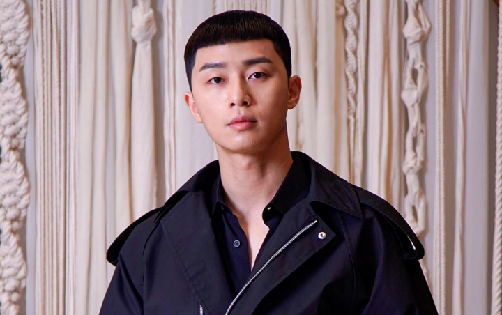 Tinggalkan Gaya Unik Park Sae Ro Yi, Model Rambut Baru Park Seo Joon Banjir Pujian