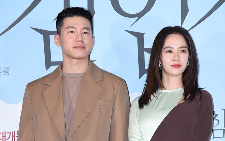 Song Ji Hyo dan Kim Moo Yeol Tanggapi Tunda Rilis 'Intruder' Gara-Gara Pandemi COVID-19